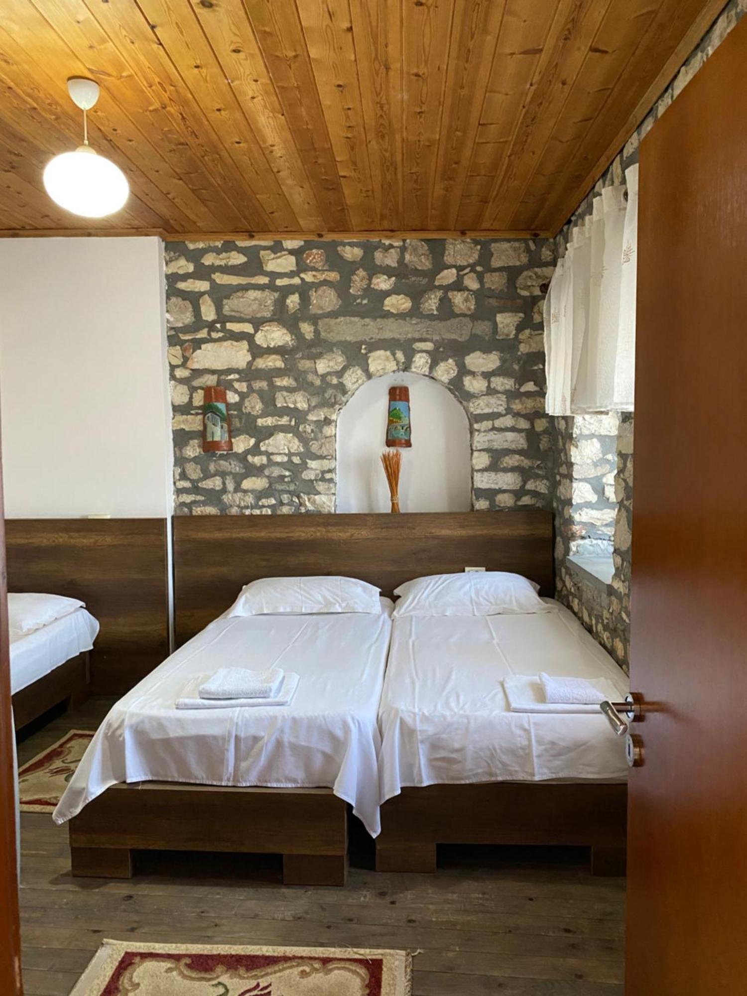 Aria Baci Guest House 培拉特 外观 照片